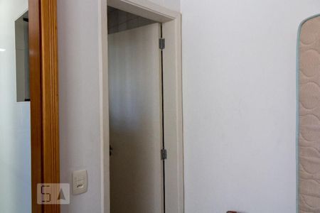 Apartamento à venda com 96m², 2 quartos e 2 vagas Apartamento à venda com 96m², 2 quartos e 2 vagasQuarto de Serviço