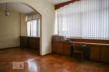 Apartamento à venda com 200m², 3 quartos e 1 vaga Apartamento à venda com 200m², 3 quartos e 1 vagaQuarto 2 Suíte