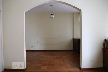 Apartamento à venda com 200m², 3 quartos e 1 vaga Apartamento à venda com 200m², 3 quartos e 1 vagaQuarto 2 Suíte