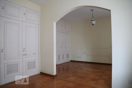 Apartamento à venda com 200m², 3 quartos e 1 vaga Apartamento à venda com 200m², 3 quartos e 1 vagaQuarto 2 Suíte