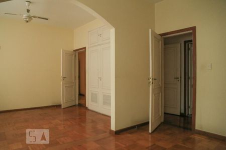 Apartamento à venda com 200m², 3 quartos e 1 vaga Apartamento à venda com 200m², 3 quartos e 1 vagaQuarto 2 Suíte