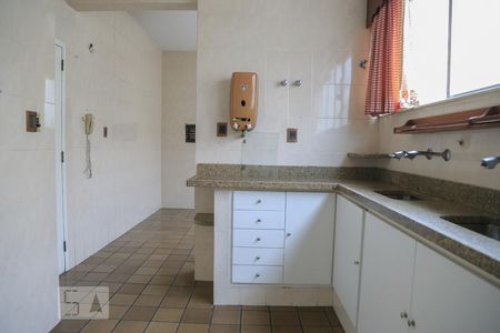 Apartamento à venda com 200m², 3 quartos e 1 vaga Apartamento à venda com 200m², 3 quartos e 1 vagaCozinha