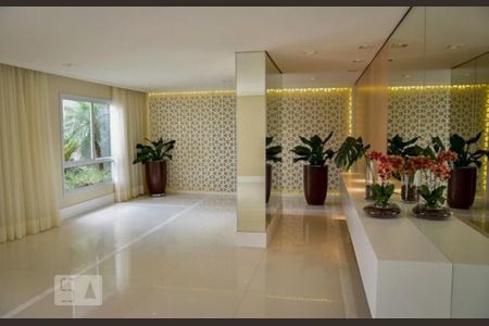 Apartamento à venda com 67m², 2 quartos e 1 vaga Apartamento à venda com 67m², 2 quartos e 1 vagaHall de Entrada