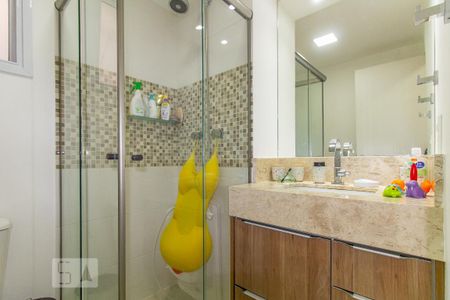 Apartamento à venda com 67m², 2 quartos e 1 vaga Apartamento à venda com 67m², 2 quartos e 1 vagaBanheiro Social