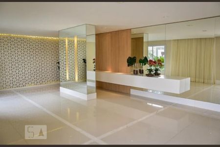 Apartamento à venda com 67m², 2 quartos e 1 vaga Apartamento à venda com 67m², 2 quartos e 1 vagaHall de Entrada