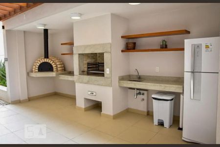 Apartamento à venda com 67m², 2 quartos e 1 vaga Apartamento à venda com 67m², 2 quartos e 1 vagaÁrea comum - Churrasqueira