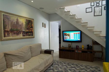 Sala de casa à venda com 4 quartos, 230m² em Vila Ema, São Paulo