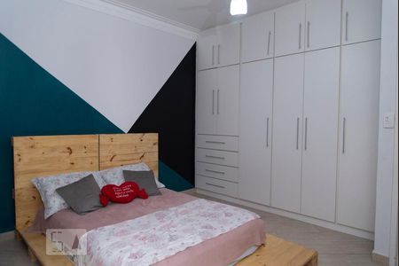 Casa à venda com 230m², 4 quartos e 2 vagas Casa à venda com 230m², 4 quartos e 2 vagasSuíte 2