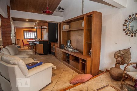 Sala de TV de casa de condomínio à venda com 4 quartos, 420m² em Anil, Rio de Janeiro