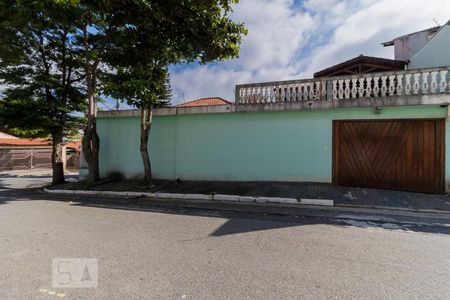 Casa à venda com 180m², 2 quartos e 3 vagasFachada