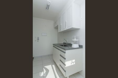 Apartamento à venda com 31m², 1 quarto e sem vaga Apartamento à venda com 31m², 1 quarto e sem vagaCozinha - Armários