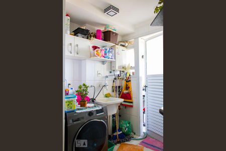 Apartamento para alugar com 70m², 3 quartos e 1 vagaÁrea de Serviço