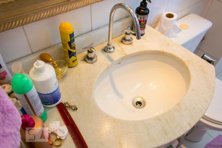 Apartamento para alugar com 70m², 3 quartos e 1 vagaDetalhe do Banheiro da Suíte