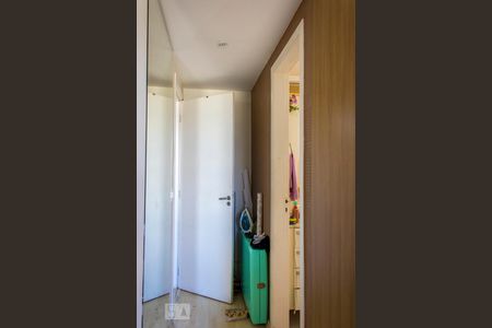 Suíte de apartamento para alugar com 3 quartos, 70m² em Parque Jaçatuba, Santo André