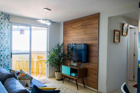 Sala de apartamento para alugar com 3 quartos, 70m² em Parque Jaçatuba, Santo André
