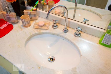 Apartamento para alugar com 70m², 3 quartos e 1 vagaDetalhe - Banheiro 