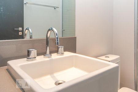 Apartamento para alugar com 52m², 1 quarto e 1 vaga Apartamento para alugar com 52m², 1 quarto e 1 vagaBanheiro da Suite