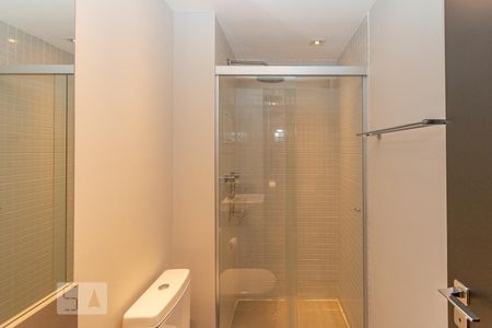 Apartamento para alugar com 52m², 1 quarto e 1 vaga Apartamento para alugar com 52m², 1 quarto e 1 vagaBanheiro da Suite
