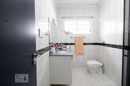 Casa à venda com 165m², 3 quartos e 3 vagassuíte 1