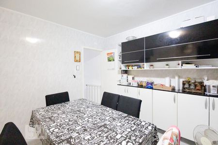 Casa à venda com 165m², 3 quartos e 3 vagasCozinha