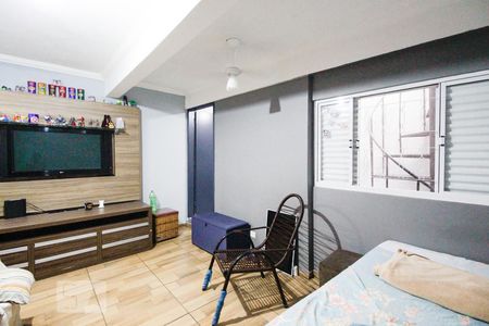 Casa à venda com 165m², 3 quartos e 3 vagassuíte 2