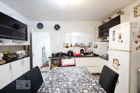 Casa à venda com 165m², 3 quartos e 3 vagasCozinha