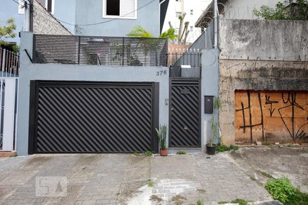 Casa à venda com 165m², 3 quartos e 3 vagasFachada