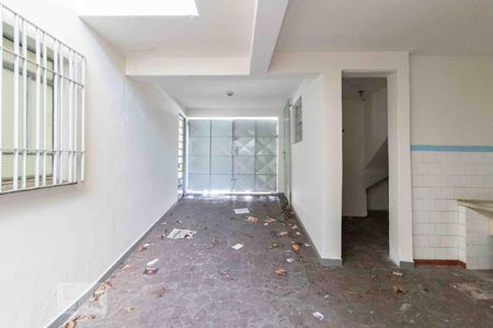 Casa à venda com 450m², 4 quartos e 3 vagasÁrea Externa - Fundos