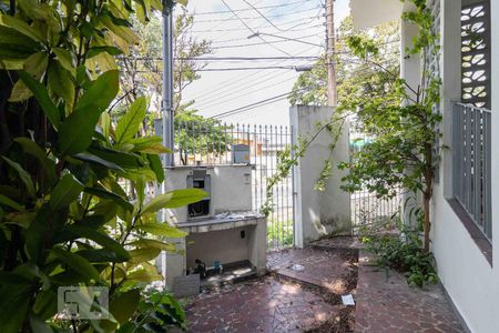 Casa à venda com 450m², 4 quartos e 3 vagasÁrea Externa - Frente