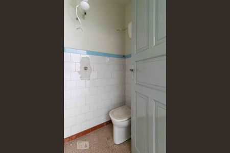 Casa à venda com 450m², 4 quartos e 3 vagasBanheiro de Serviço