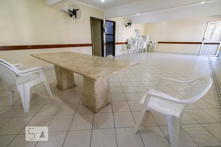 Apartamento à venda com 68m², 3 quartos e 1 vagaSalão de Festas