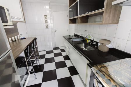 Apartamento para alugar com 94m², 2 quartos e 2 vagasCozinha