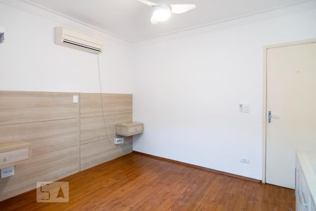 Casa à venda com 124m², 2 quartos e 2 vagasQuarto 2 - Suíte
