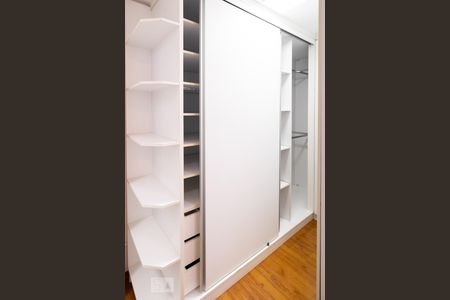 Casa à venda com 124m², 2 quartos e 2 vagasQuarto 2 - Suíte Closet