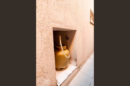 Casa à venda com 124m², 2 quartos e 2 vagasCorredor Lateral