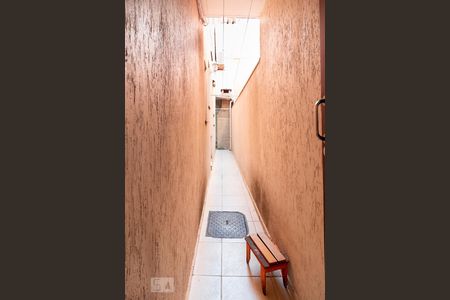 Casa à venda com 124m², 2 quartos e 2 vagasCorredor Lateral