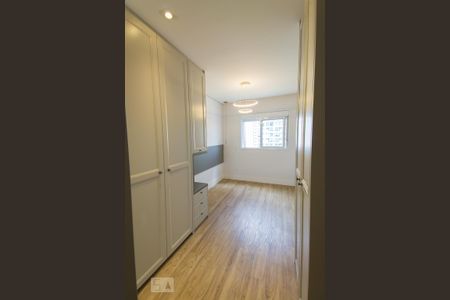 Apartamento à venda com 74m², 2 quartos e 2 vagasSuíte