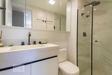 Apartamento à venda com 74m², 2 quartos e 2 vagasBanheiro da Suíte