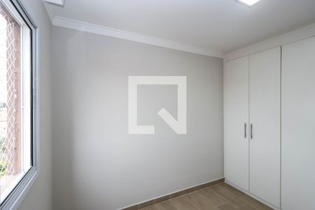 Quarto 1 de apartamento para alugar com 2 quartos, 46m² em Vila Caraguatá, São Paulo
