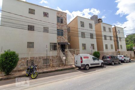 Apartamento para alugar com 70m², 3 quartos e sem vaga Apartamento para alugar com 70m², 3 quartos e sem vagaFachada