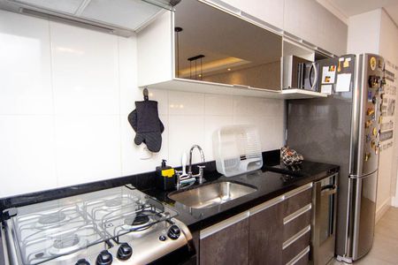 Apartamento para alugar com 77m², 2 quartos e 2 vagasCozinha