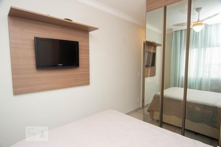 Apartamento para alugar com 62m², 2 quartos e 1 vagaQuarto 2 - Suíte