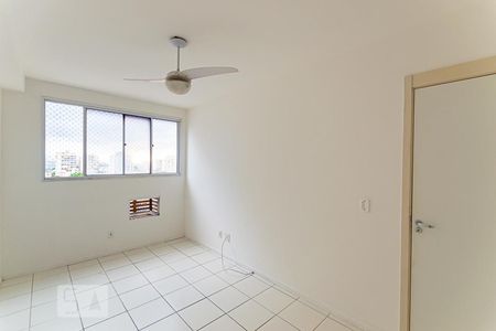 Suite  de apartamento à venda com 2 quartos, 70m² em Centro, Niterói