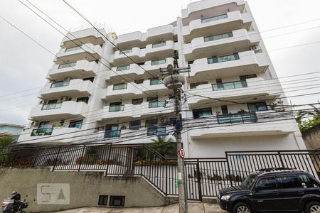 Apartamento à venda com 85m², 2 quartos e 1 vagaFachada