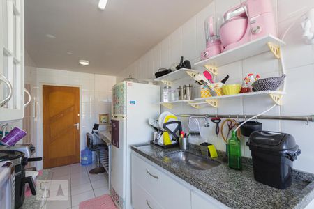 Apartamento à venda com 85m², 2 quartos e 1 vagaCozinha