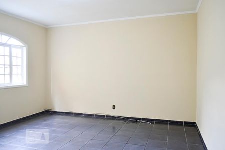 Sala Vista Lateral Direita de casa à venda com 2 quartos, 70m² em Vila Miami, São Paulo