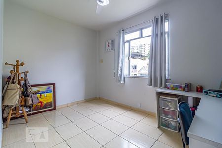 Quarto 1 de apartamento para alugar com 2 quartos, 55m² em Pechincha, Rio de Janeiro