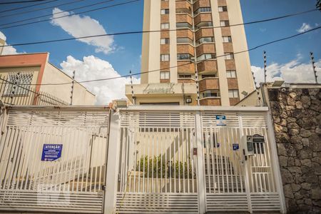 Apartamento para alugar com 72m², 3 quartos e 1 vagaFachada