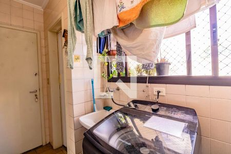 Apartamento para alugar com 72m², 3 quartos e 1 vagaÁrea de Serviço