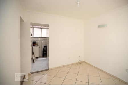 Sala de apartamento para alugar com 3 quartos, 59m² em Inhauma, Rio de Janeiro